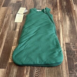 NWT XS Kyte BABY Sleep Sack in Forest Green and White